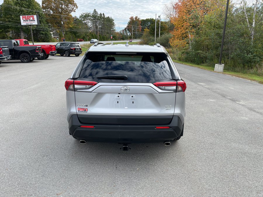 Used 2020 Toyota RAV4 XLE Premium AWD/4WD image 3