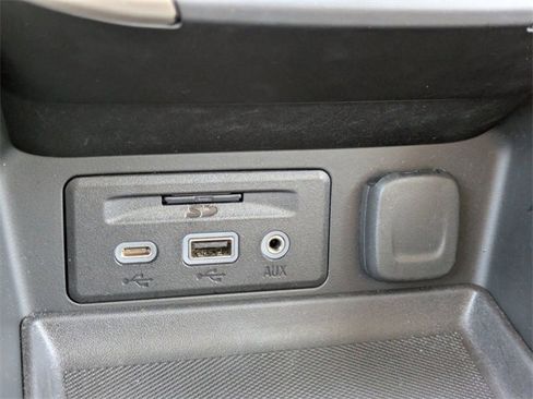 Used 2023 GMC Terrain Denali image 25