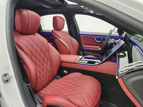 Used 2024 Mercedes-Benz S 580 4MATIC Sedan image 20