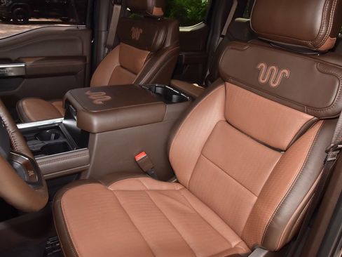 Certified 2025 Ford F250 King Ranch AWD/4WD image 34