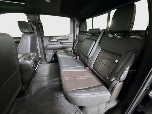 Used 2024 Chevrolet Silverado 1500 High Country w/ High Country Premium Package image 27