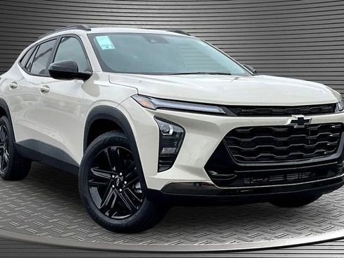 New 2026 Chevrolet Trax ACTIV w/ Driver Confidence Package FWD image 2