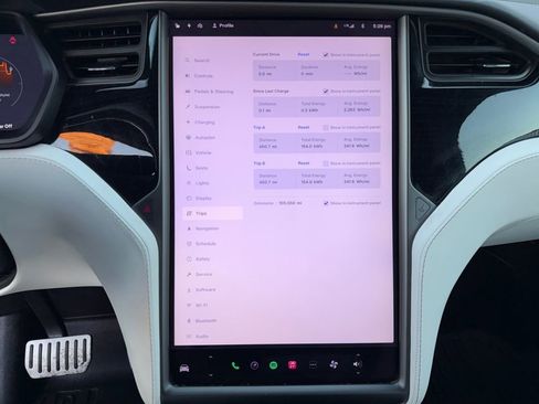 Used 2021 Tesla Model X Long Range image 26