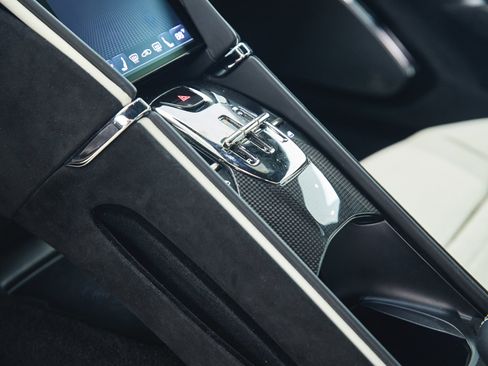 Used 2023 Ferrari Roma image 18