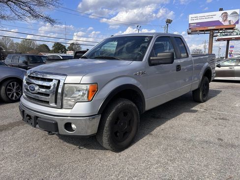 Used 2011 Ford F150 XLT image 3