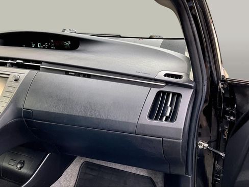 Used 2015 Toyota Prius Two FWD image 19