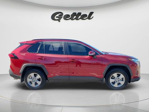 Certified 2025 Toyota RAV4 XLE w/ Convenience Package AWD/4WD image 4
