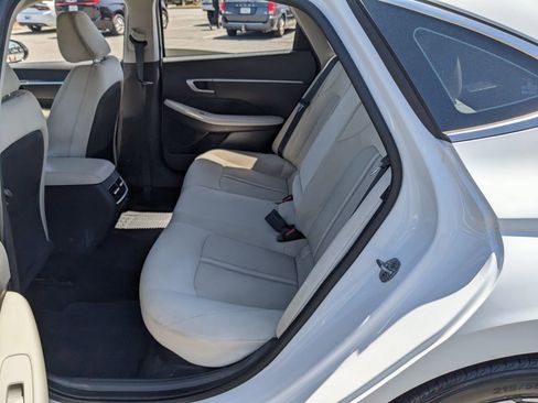 Used 2024 Hyundai Sonata SEL FWD image 16