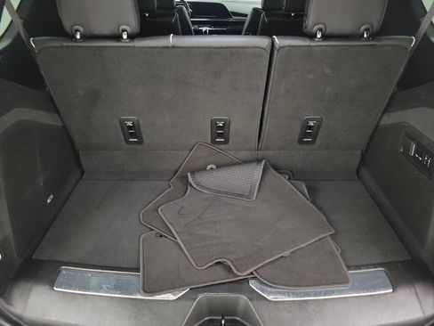Used 2021 Cadillac Escalade Sport RWD image 11