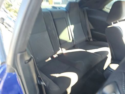 Used 2019 Dodge Challenger SXT image 18