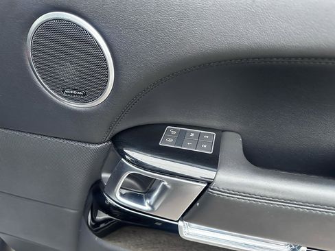 Used 2016 Land Rover Range Rover Supercharged image 45