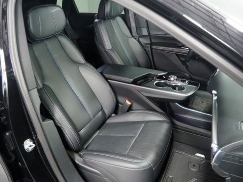 Used 2024 Cadillac Lyriq Sport RWD image 2