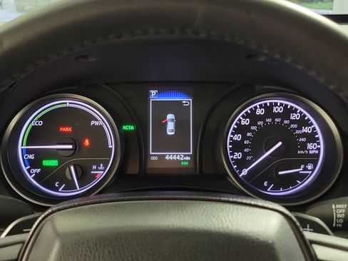 Used 2023 Toyota Camry SE w/ Audio Upgrade Package FWD image 28