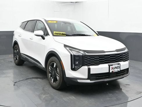 Used 2026 Kia Sportage LX FWD image 6