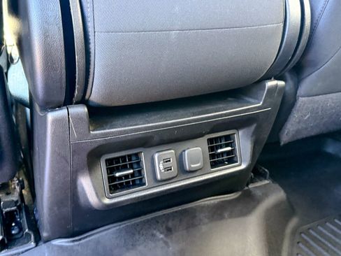 Certified 2021 Chevrolet Silverado 1500 LT AWD/4WD image 31