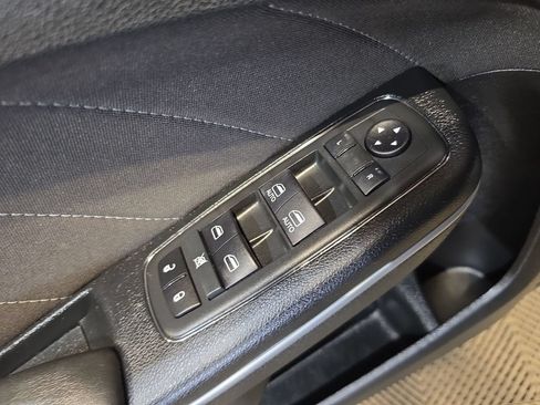 Used 2020 Dodge Charger SXT RWD image 15