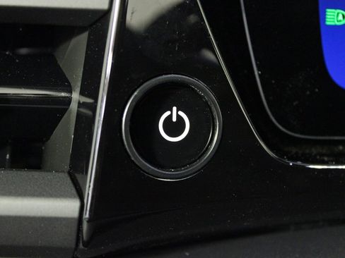 Used 2025 Porsche Macan Turbo Electric image 21