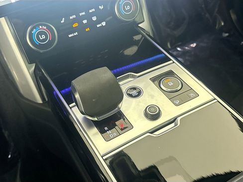 Certified 2023 Land Rover Range Rover SE AWD/4WD image 16