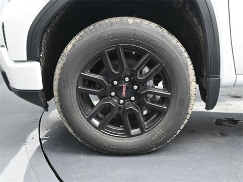 New 2026 GMC Sierra 1500 Elevation image 25