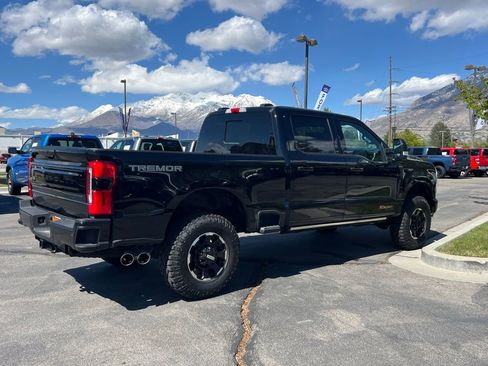 Used 2026 Ford F350 Platinum w/ Tremor Off-Road Package AWD/4WD image 6