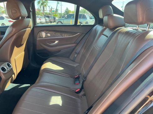 Used 2017 Mercedes-Benz E 300 4MATIC image 30