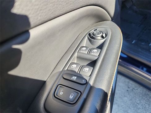 Used 2018 Jeep Compass Sport image 13