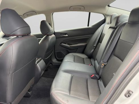 Used 2023 Nissan Altima 2.5 SR FWD image 27