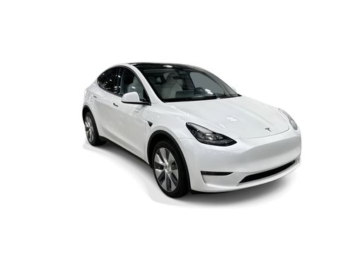 Certified 2023 Tesla Model Y Long Range AWD/4WD image 8