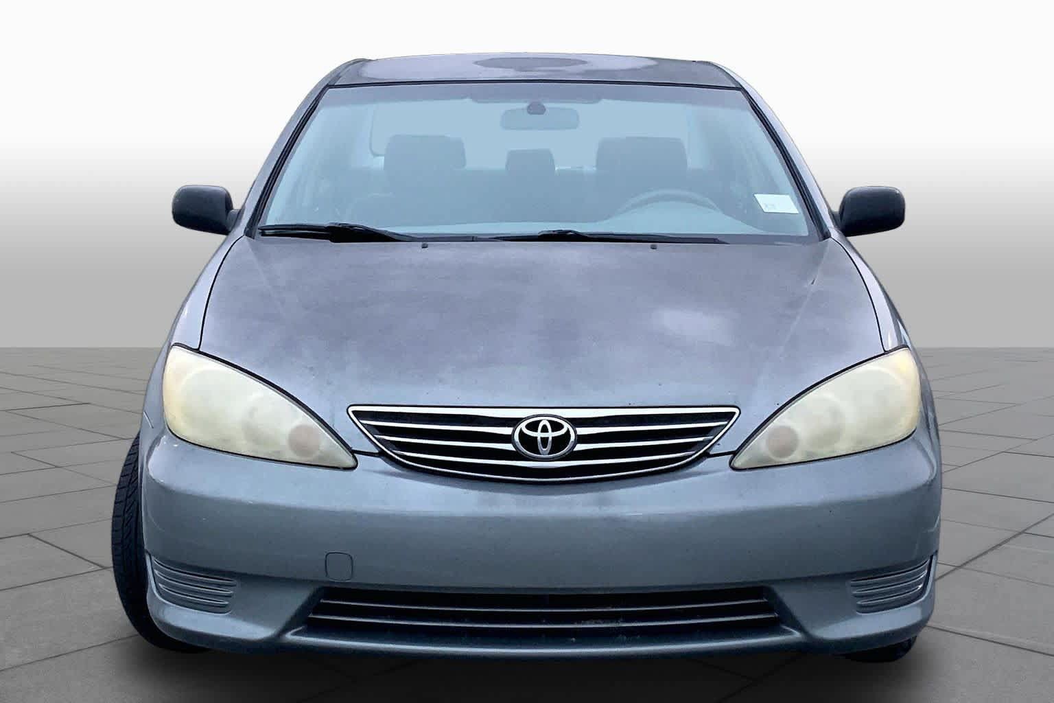Used 2005 Toyota Camry FWD image 3