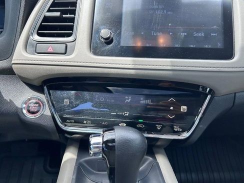 Used 2022 Honda HR-V EX image 16