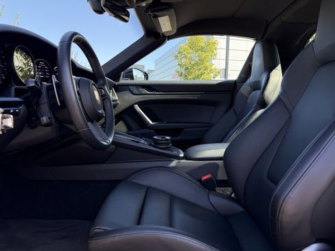 Certified 2022 Porsche 911 Targa 4 GTS image 13