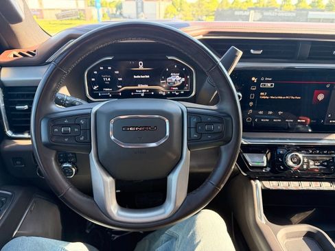 Used 2024 GMC Sierra 3500 Denali w/ Denali Reserve Package AWD/4WD image 14