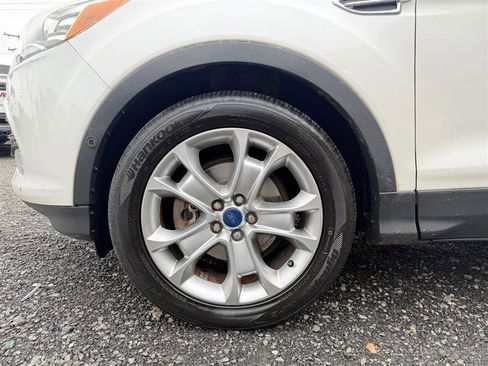 Used 2014 Ford Escape Titanium w/ Equipment Group 401A AWD/4WD image 8