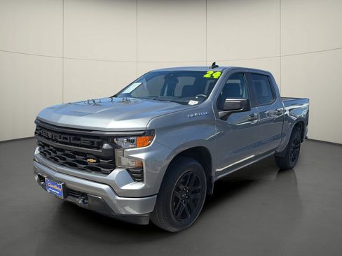 Used 2024 Chevrolet Silverado 1500 Custom RWD image 3