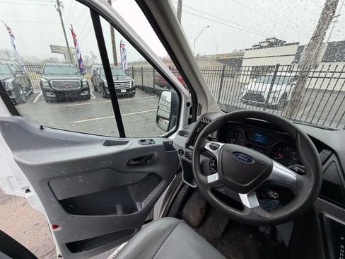 Used 2019 Ford Transit 350 XL image 31
