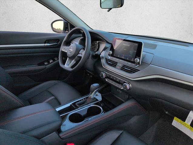 Certified 2025 Nissan Altima 2.5 SR FWD image 22