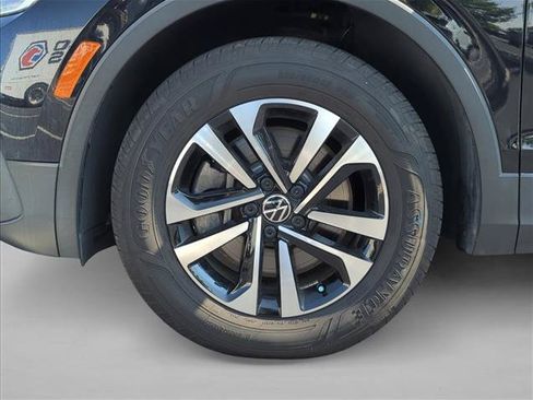 Certified 2023 Volkswagen Tiguan S FWD image 14