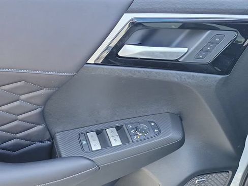 New 2026 Mitsubishi Outlander SEL FWD image 24