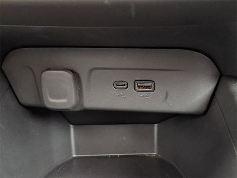 Used 2024 Chevrolet Trax RS w/ Sunroof Package image 26