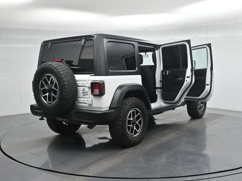 Used 2021 Jeep Wrangler Unlimited Sport AWD/4WD image 6