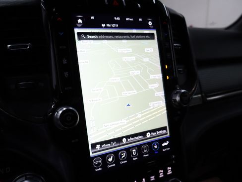 Used 2021 RAM 1500 Limited w/ Body Color Bumper Group image 21