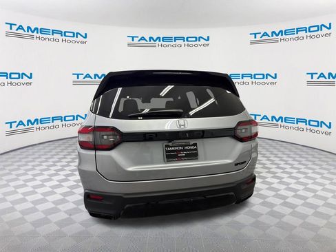 New 2026 Honda Pilot Sport image 4