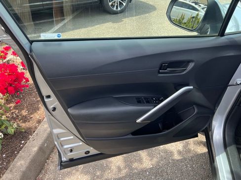Certified 2024 Toyota Corolla Cross LE w/ Moonroof Package AWD/4WD image 11