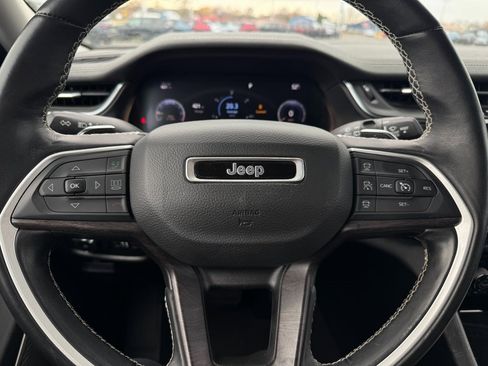 Used 2022 Jeep Grand Cherokee L Limited image 12