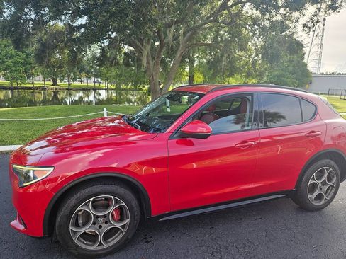 Used 2018 Alfa Romeo Stelvio Sport w/ Quick Order Package 22J Sport AWD/4WD image 1