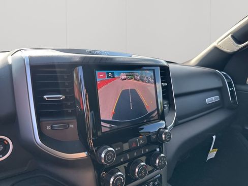 New 2026 RAM 1500 4x4 Crew Cab image 37