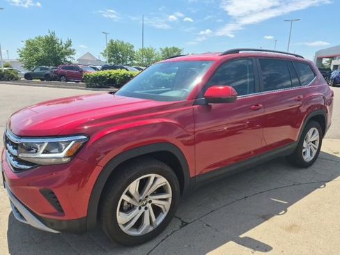 Used 2023 Volkswagen Atlas SE AWD/4WD image 3