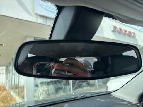 Used 2018 Chevrolet Equinox LT image 19