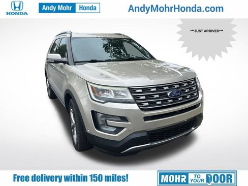 Used 2017 Ford Explorer Limited w/ Equipment Group 301A AWD/4WD image 1