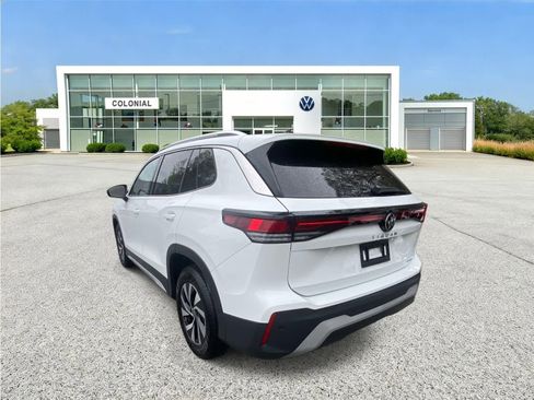 Certified 2025 Volkswagen Tiguan S AWD/4WD image 3